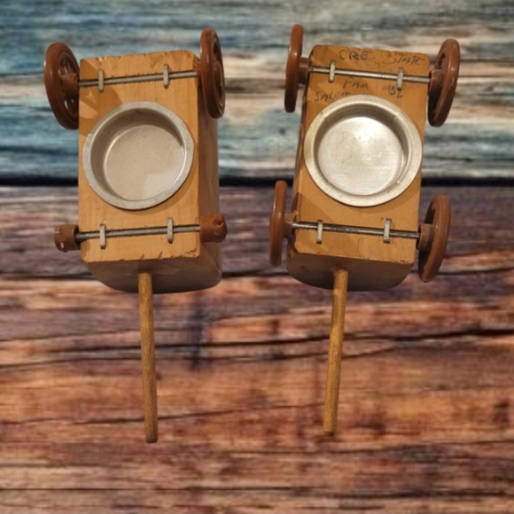 VINTAGE LOT OF WOODEN SALT & PEPPER SHAKER SETS ~ WILL ROGERS ~ PEPPY PEPPER - Picture 3 of 8